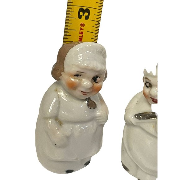 Vintage Bakers Chef Salt & Pepper Shakers Ceramic Japan Hand Painted 2.5" - 3"H - Picture 8 of 9